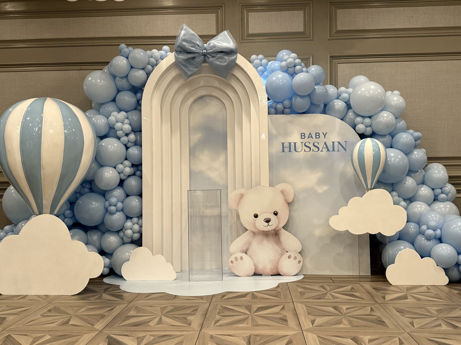 Hot air balloon & teddy bear shower